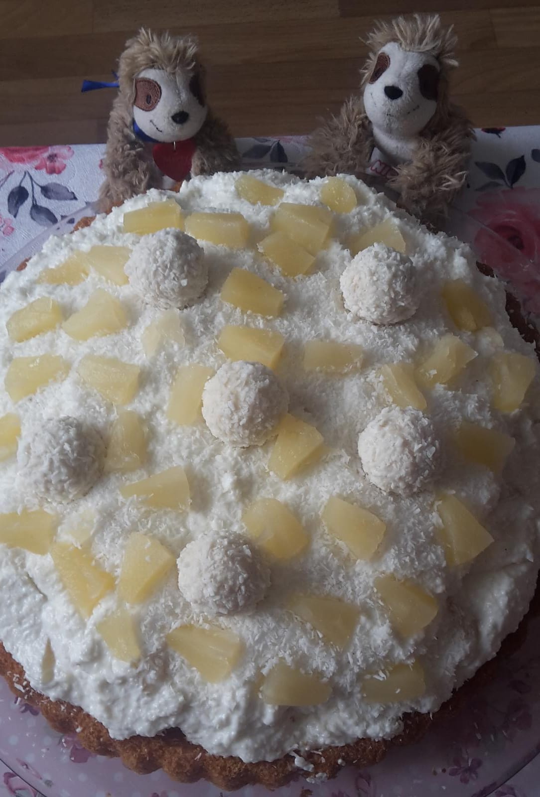 Eliza & Marty mit Pina-Colada-Torte