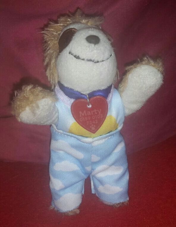 Marty im Pyjama