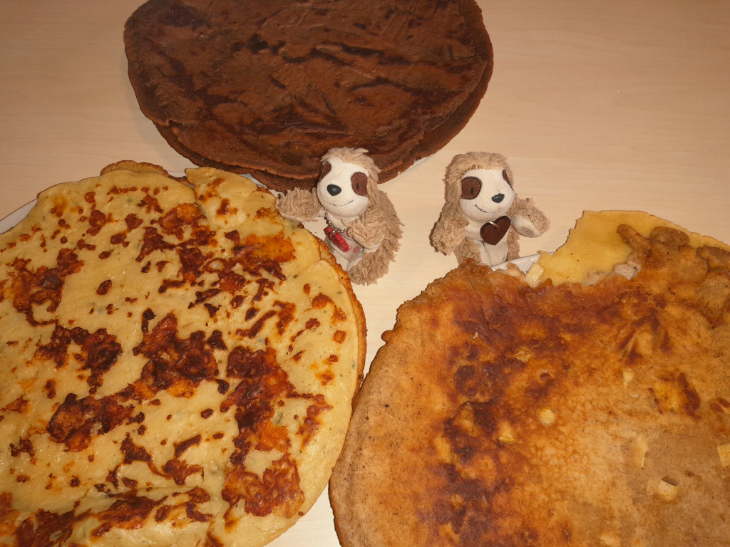 Marty und Eliza mit drei verschiedenen Arten Pfannkuchen