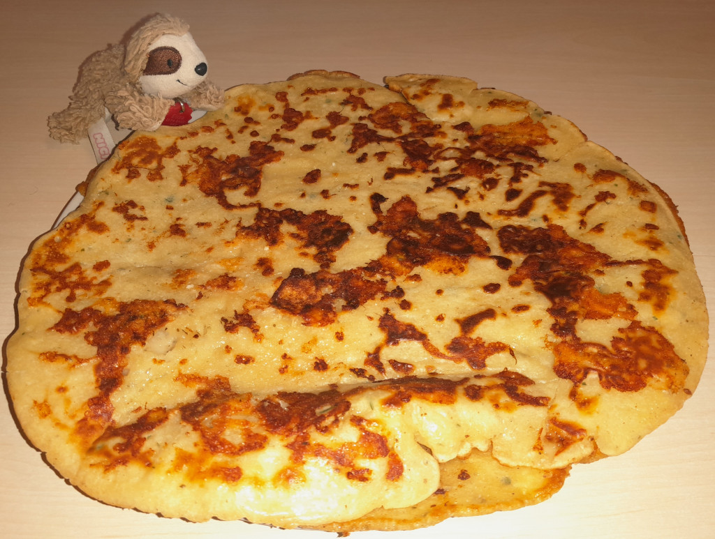 Eliza mit Käse-Pfannkuchen